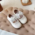 Elegante weiße Mädchen Prinzessin Schuhe mit Schleifen, Spitze und weicher Sohle - Größe 23 (Innen 14cm) / Gebrochenes Weiß