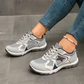 Retro-Sneaker für Damen im German Trainer Stil, Farbmix, Freizeitschuhe in Übergröße - 36 / Grau und Cremeweiß Kontrast
