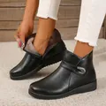 Botines de invierno negros para mujer con forro de pelo sintético y suela suave - Marrón Oscuro