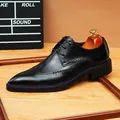 Elegante schwarze spitze Oxford-Schuhe aus Leder für formelles Business und Hochzeiten - 38 / Schwarz (Blaue Kante)