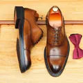 Klassische braune polierte Oxford-Schuhe aus Leder mit Cap-Toe für formelle Geschäftsanlässe - 38 / Braun (Blaue Kante)