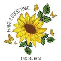 Lebhafter Sonnenblumen- und Schmetterling-Bügelbild-Sticker für DIY-Kleidung 15X14,6CM - Sonnenblume mit Gelben Schmetterlingen (AT1663) / 15X14.6CM