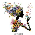 Decalcomania a trasferimento termico silhouette di bellezza con farfalle e fiori, 23x23cm. - Silhouette Femminile Artistica con Farfalle e Fiori(DH0451)