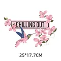 Pegatina de transferencia térmica de colibrí y flores Chilling Out 25x17.7cm - 25x17.7cm / Estilo Colibrí Chill Out (DH0655)