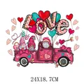 Pegatina de transferencia de calor de gnomo de San Valentín con globos LOVE 24x18,7cm - Camión de Gnomo Rosa (DF0253) / 24x18.7cm