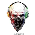 Lebendiger bunter Totenkopf mit Kopfhörern Bügelbild für Kleidung, Größe 18,3x25cm - Schädel Mit Kopfhörer Und Bandana (DH1603) / 18.3x25cm