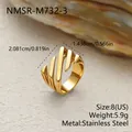 Bague élégante en acier inoxydable doré avec motif feuille géométrique étagée - Forme de Feuille de Flamme (NMSR-M732-3)