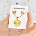 Parure de bijoux cœur en acier inoxydable doré avec pendentif et boucles - Style Cœur Ajouré Irrégulier (TT-178) / Or