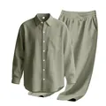 Détail de l'ensemble pantalon droit et chemise en lin vert sauge pour hommes - S / Haut et Bas / Vert Militaire