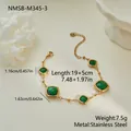 Vista detallada de una pulsera de circonita cuadrada verde esmeralda con dimensiones - Pulsera de Diamante Verde Cuadrado (NMSB-M345-3) / Chapado en oro 18K