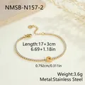 Goldenes Edelstahl Tennisarmband mit einem G-Buchstabenanhänger und funkelnden Kristallen - Buchstabe G Stil (NMSB-N157-2) / 18K-Gold