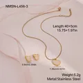 Gedetailleerde weergave met afmetingen van hartvormige glitter ketting en oorbellen in goud - Hart Gradiënt Stijl (NMSN-L456-3) / 18K goud