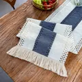 Chemin de table en coton tissé style bohème avec rayures bleues et franges pour la décoration - MX05 (Milieu Gris avec Glands) / 30x50cm / Gris