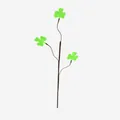 Detailansicht eines künstlichen Kleeblattstiels für die St. Patrick's Day Dekoration - Grün