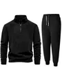 Vista detallada del conjunto de forro polar negro para hombre con jersey y pantalón - Negro