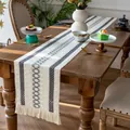 Chemin de table bohème en coton tissé avec des motifs géométriques gris et franges - MX13 (Rayures Grises Côtés Hexagone Milieu Style Gland) / 30*50cm / Gris