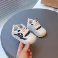 Scarpe primi passi morbide per neonati bianche e blu con disegno della polizia - 16 / Stile Auto della Polizia a Cartoni Animati (MLX-5055) / Blu