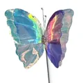 Vista ravvicinata di una decorazione a farfalla iridescente con ali olografiche traslucide - Farfalla Piccola / 30cm