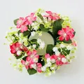 Dettaglio della ghirlanda di fiori artificiali rosa e bianchi per decorazioni - rosa scuro