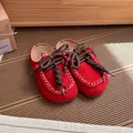 Elegantes mules retro de ante rojo con cordones decorativos de cuentas para el otoño - Talla 26 (17.3cm) / Rojo