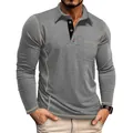 Detailopname van grijs poloshirt met lange mouwen, contraststiksel en een borstzakje - S / Tops / Grijs