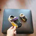 Lauflernschuhe für Kleinkinder mit weicher, rutschfester Sohle in Gelb und Lila - Schwarz