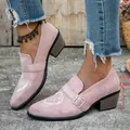 Escarpins élégants en daim rose avec broderie et talon bloc de 5,5 cm pour femmes - Rose