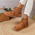 Dames enkellaarsjes van bruin suède met franjes en studs in modieuze western cowboy-stijl - 36 / Bruin