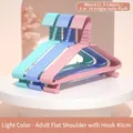 40 cm antislip plastic kledinghangers met haken in pastel gemengde kleuren - Stijl met Haken / Set van 10 Stuks / Willekeurige Kleur