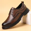 Chaussures richelieu vintage marron pour homme avec détails brogues sur fond beige - 38 / Marron (Toutes Saisons)