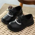 Eleganti scarpe in pelle nera per bambina con bordo in pizzo bianco e fiocco - Taglia 23 (14.5cm) / Nero