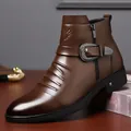 Eleganti stivali Chelsea in pelle marrone da uomo con fibbia decorativa e zip laterale - 38 / Scarpe Singole Marroni
