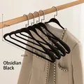 Cintre en velours noir à épaules larges pour manteaux et costumes très lourds - Lot de 5 / Noir Obsidienne