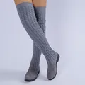 Botas mosqueteras de punto gris con suela de cuña cómoda para un estilo invernal. - 35 / Gris
