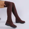 Botas mosqueteras granates de punto con cuña para un efecto visual más estilizado - 35 / Marrón