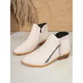 Bottines beiges élégantes pour femmes avec fermeture éclair latérale et petit talon bloc - 35 / Blanc Cassé