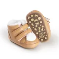 Warm infant winter pre-walker boots with white faux fur lining and non-slip rubber sole - 11cm / Khaki