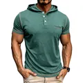 Teal heren Henley T-shirt met capuchon, korte mouwen en contraststiksels detailweergave - S / Tops / Groen