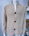 Cárdigan de punto entallado para hombre con cuello alto y tres botones en beige. - Blanco Roto