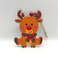 Detalle de adorno navideño de reno de madera con bufanda roja y verde y cordel - Reno de Navidad (Bufanda a rayas)