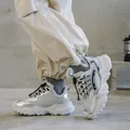 Sneakers chunky in pelle argento e bianco per abbigliamento casual outdoor - 31 / Argento Nero