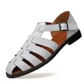 Atmungsaktive Herren-Römersandalen aus weißem Leder mit stilvollem Metallschnallen-Design - 38 / Weiß