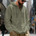 Chemise Henley à capuche en lin ample pour homme, vert sauge, à manches longues - Vert Militaire