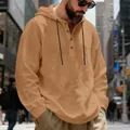 Chemise Henley à capuche en lin respirante et ample pour homme couleur kaki élégante - Jaune Terre