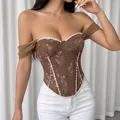 Détail d'un corset jacquard rétro français marron avec baleines et dentelle - S / Hauts / Marron