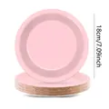 Vue détaillée des assiettes en papier roses jetables de 18 cm pour les fêtes et événements - Assiette de 7 Pouces (12 Pcs) / Rose