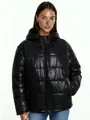 Doudoune à capuche noire brillante pour femme, veste d'hiver style décontracté chic. - S / Hauts / Noir