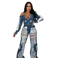 Moderno conjunto de dos piezas de mezclilla desgastada con chaqueta sin hombros y jeans - S / Top Y Pantalón (F88493) / Azul marino