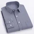 Klassisches navyblau-weiß gestreiftes Langarm-Businesshemd für Herren, professionell gefaltet - 38 / Oberteile / Dunkelblau-weiß Gestreift