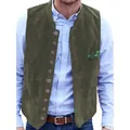 Vue détaillée d'un gilet vintage pour homme en daim vert olive à boutons multiples - Vert Militaire